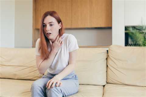 COVID Symptoms That Require Immediate Attention, Say Experts