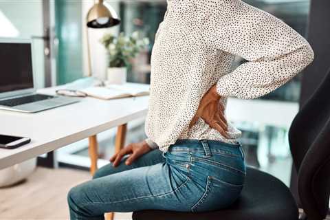 5 Natural Remedies to Treat That Pesky Back Pain