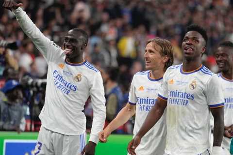 Real Madrid Players Land In Los Angeles, Head To Beverly Hills