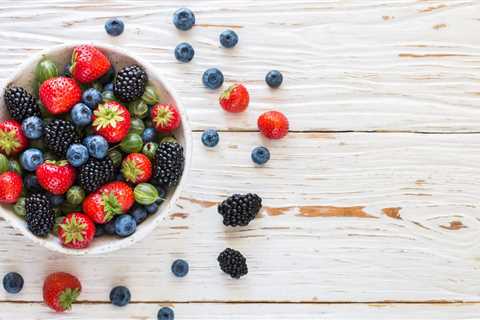 Skin Issues? Eat These 5 Berries to Reduce Wrinkles, Remove Age Spots, and More