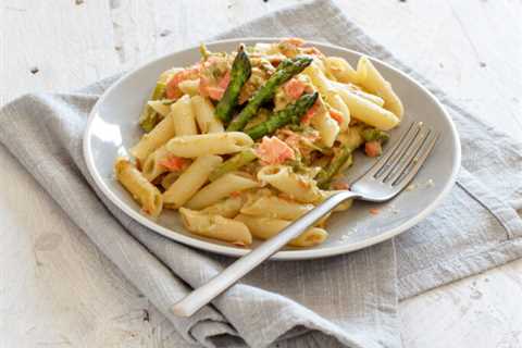 Creamy Asparagus & Salmon Pasta | Slimming World Friendly Recipe