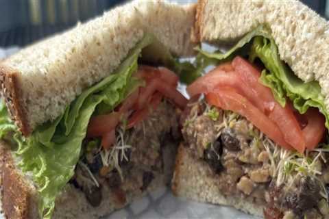 The Importance of Vegan Meal Options for Patients in Alachua County, Florida